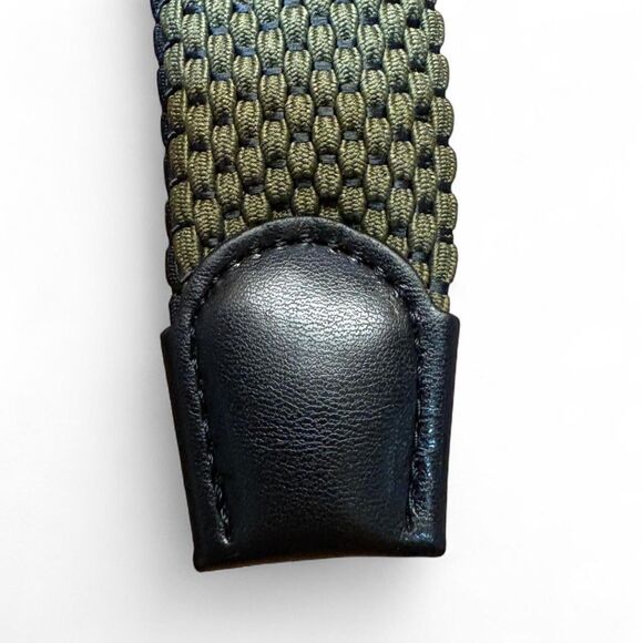 NWT Tommy Bahama Reversible Stretch Belt in Olive + Black size L (38-40) - Picture 5 of 8